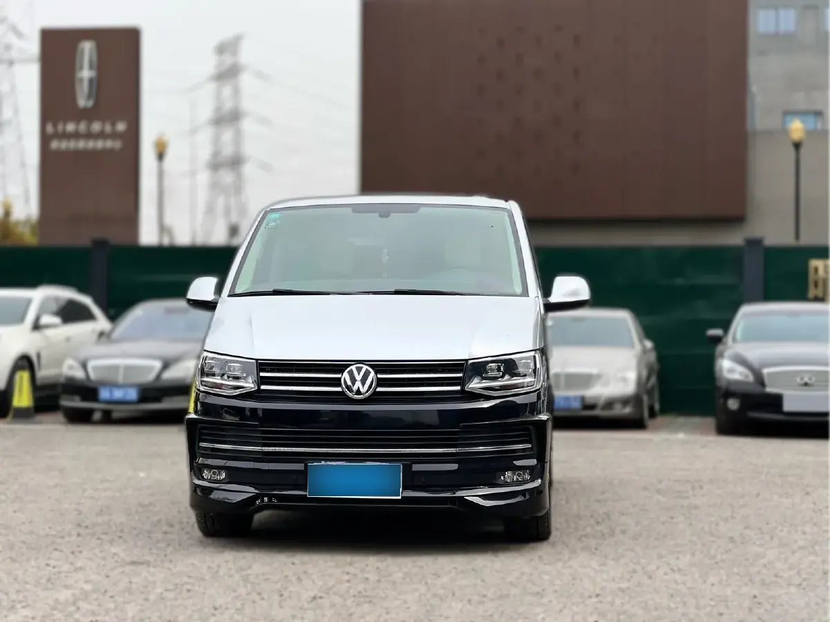 2016 Volkswagen Multivan 2.0T 204HP L4 7DCT