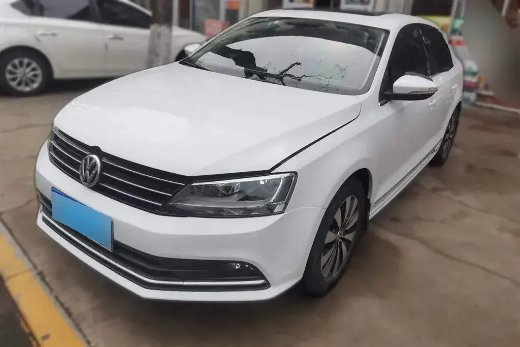 2018 Volkswagen Sagitar 1.6L 110HP L4 6AT