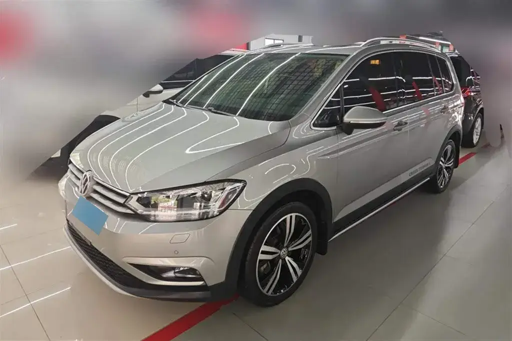 2018 Volkswagen Touran 1.4T 150HP L4 7DCT