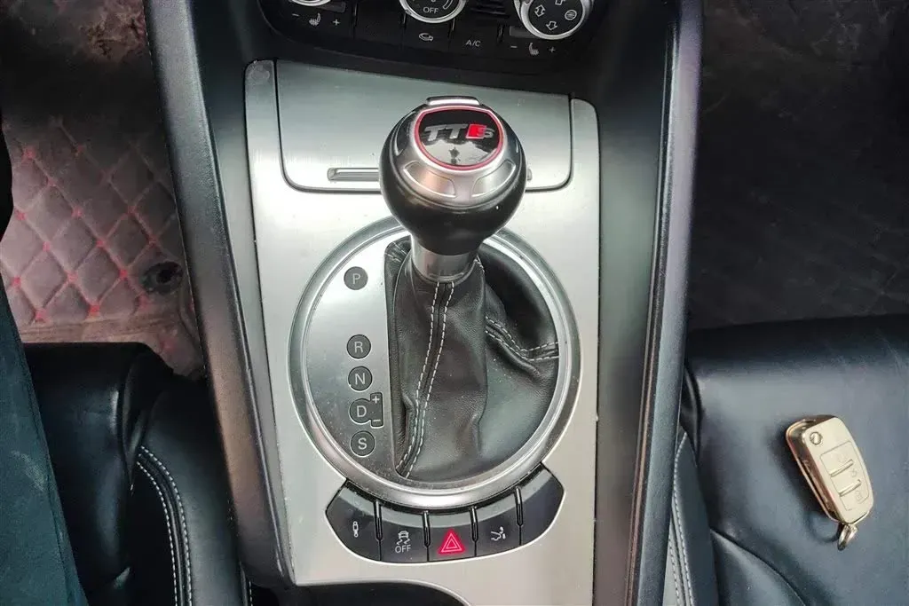 2013 Audi TTS 2.0T 272HP L4 6DCT,autocango,china used car exporter,china ev exporter,chinese used car exporter,chinese used ev exporter