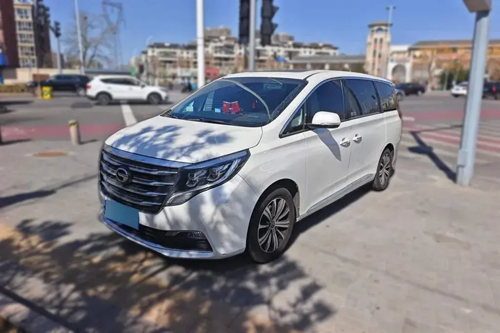 2018 GAC Trumpchi M8 2.0T 201HP L4 6AT