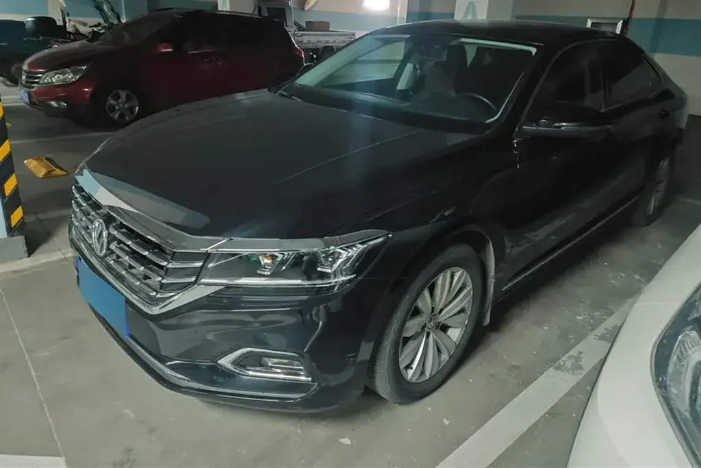 2020 Volkswagen Passat 2.0T 186HP L4 7DCT