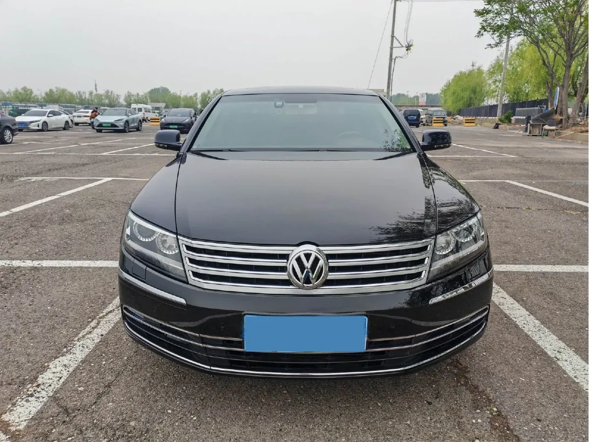 2015 Volkswagen Pheaton 3.0L 250HP V6 6AT,autocango,china used car exporter,china ev exporter,chinese used car exporter,chinese used ev exporter