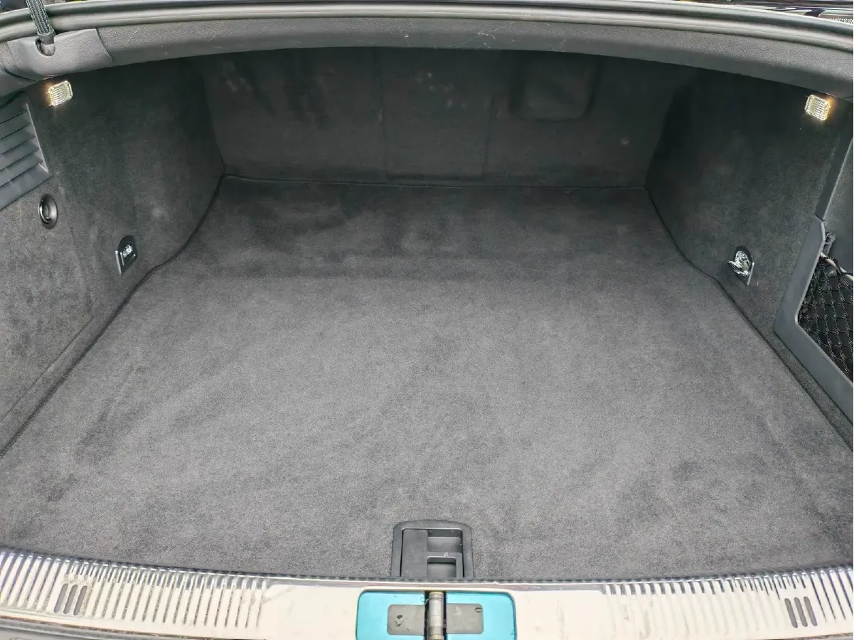 2015 Volkswagen Pheaton 3.0L 250HP V6 6AT,autocango,china used car exporter,china ev exporter,chinese used car exporter,chinese used ev exporter