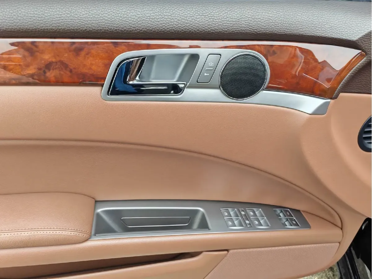 2015 Volkswagen Pheaton 3.0L 250HP V6 6AT,autocango,china used car exporter,china ev exporter,chinese used car exporter,chinese used ev exporter