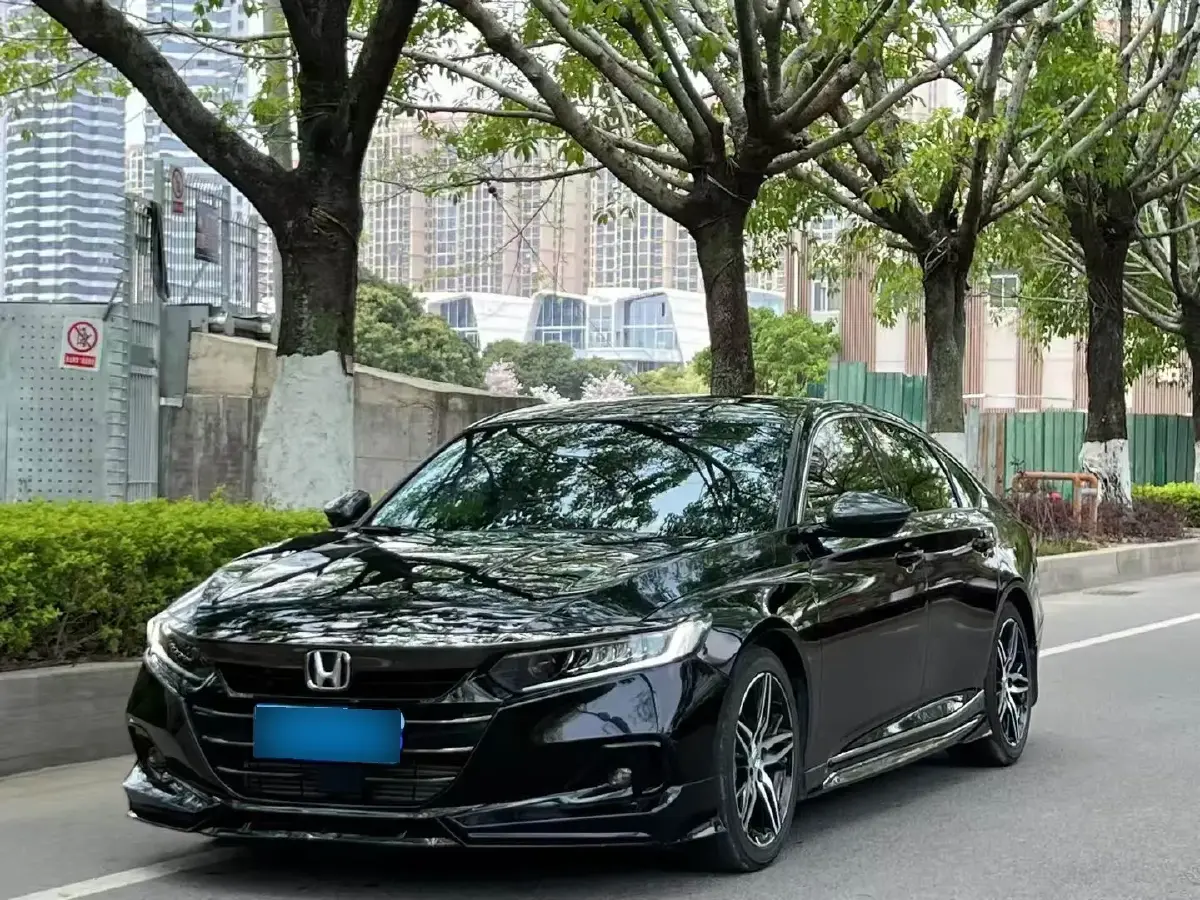 2022 Honda Accord 1.5T 194HP L4 CVT