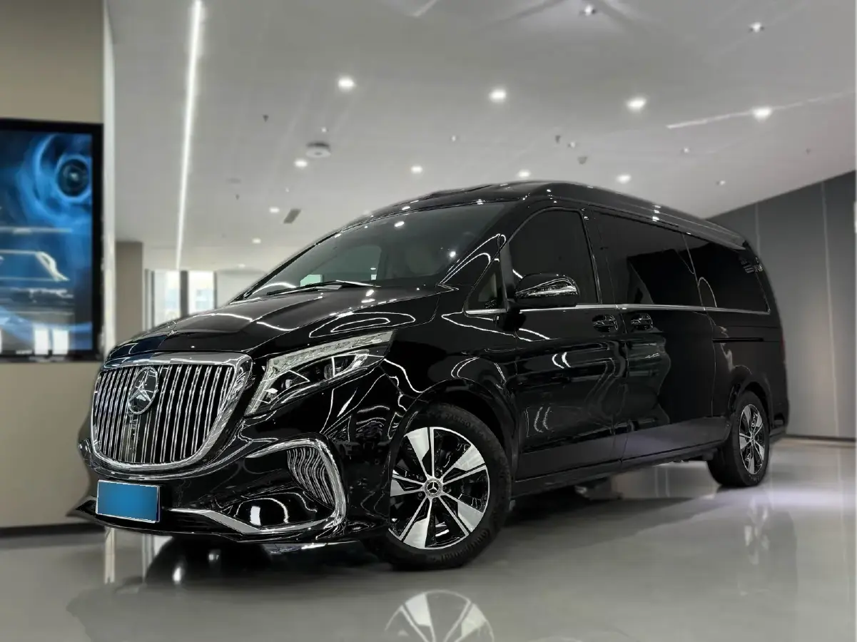 2022 Mercedes-Benz V Class 2.0T 211HP L4 9AT