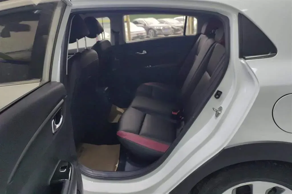 2017 Kia KX Cross 1.4L 100HP L4 6AT,autocango,china used car exporter,china ev exporter,chinese used car exporter,chinese used ev exporter