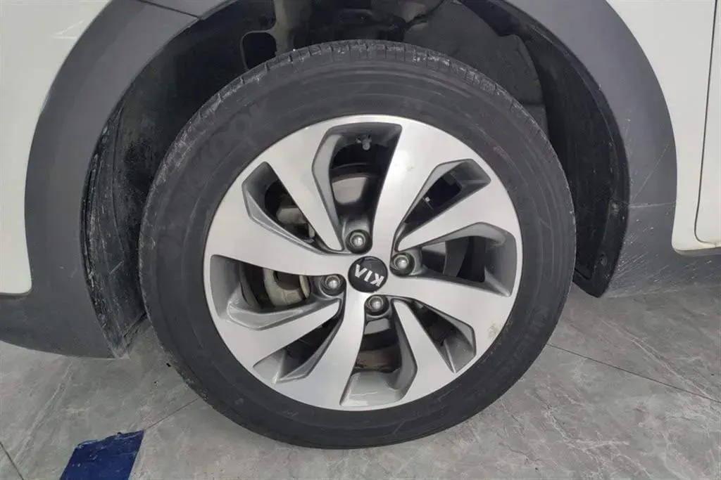 2017 Kia KX Cross 1.4L 100HP L4 6AT,autocango,china used car exporter,china ev exporter,chinese used car exporter,chinese used ev exporter