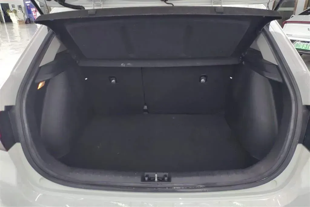 2017 Kia KX Cross 1.4L 100HP L4 6AT,autocango,china used car exporter,china ev exporter,chinese used car exporter,chinese used ev exporter