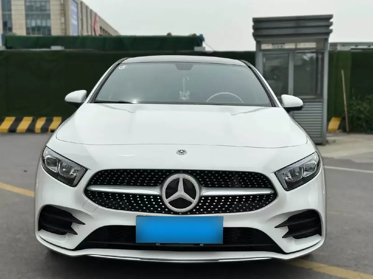 2022 Mercedes-Benz A Class 1.3T 163HP L4 7DCT