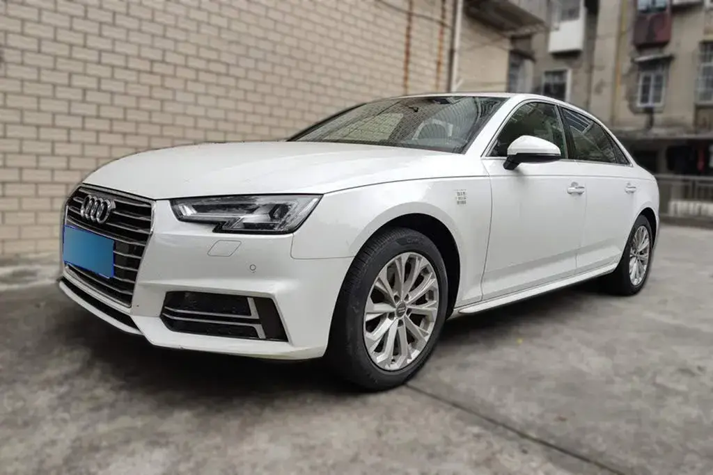 2019 Audi A4L 2.0T 190HP L4 7DCT