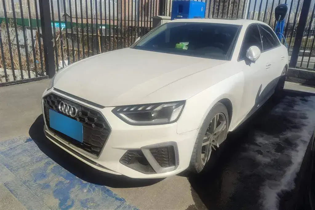 2020 Audi A4L 2.0T 190HP L4 7DCT