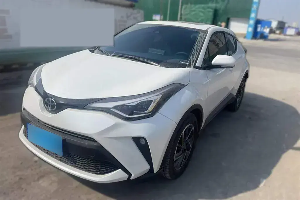 2023 Toyota C-HR 2.0L 171HP L4 CVT