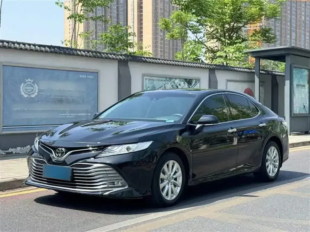 2019 Toyota Camry 2.0L 178HP L4 CVT