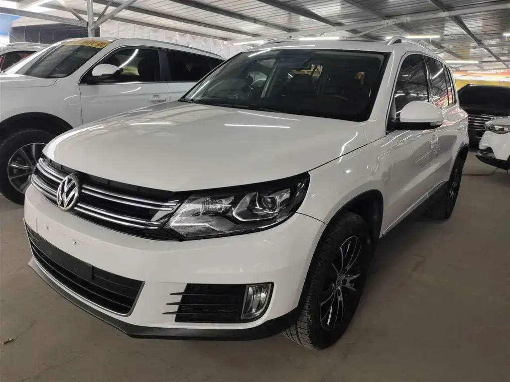 2015 Volkswagen Tiguan 1.8T 160HP L4 6AT