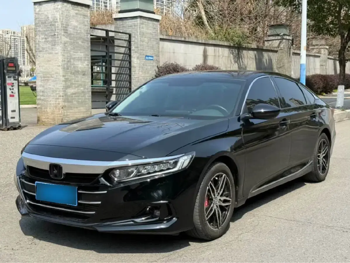 2018 Honda Accord 1.5T 194HP L4 CVT