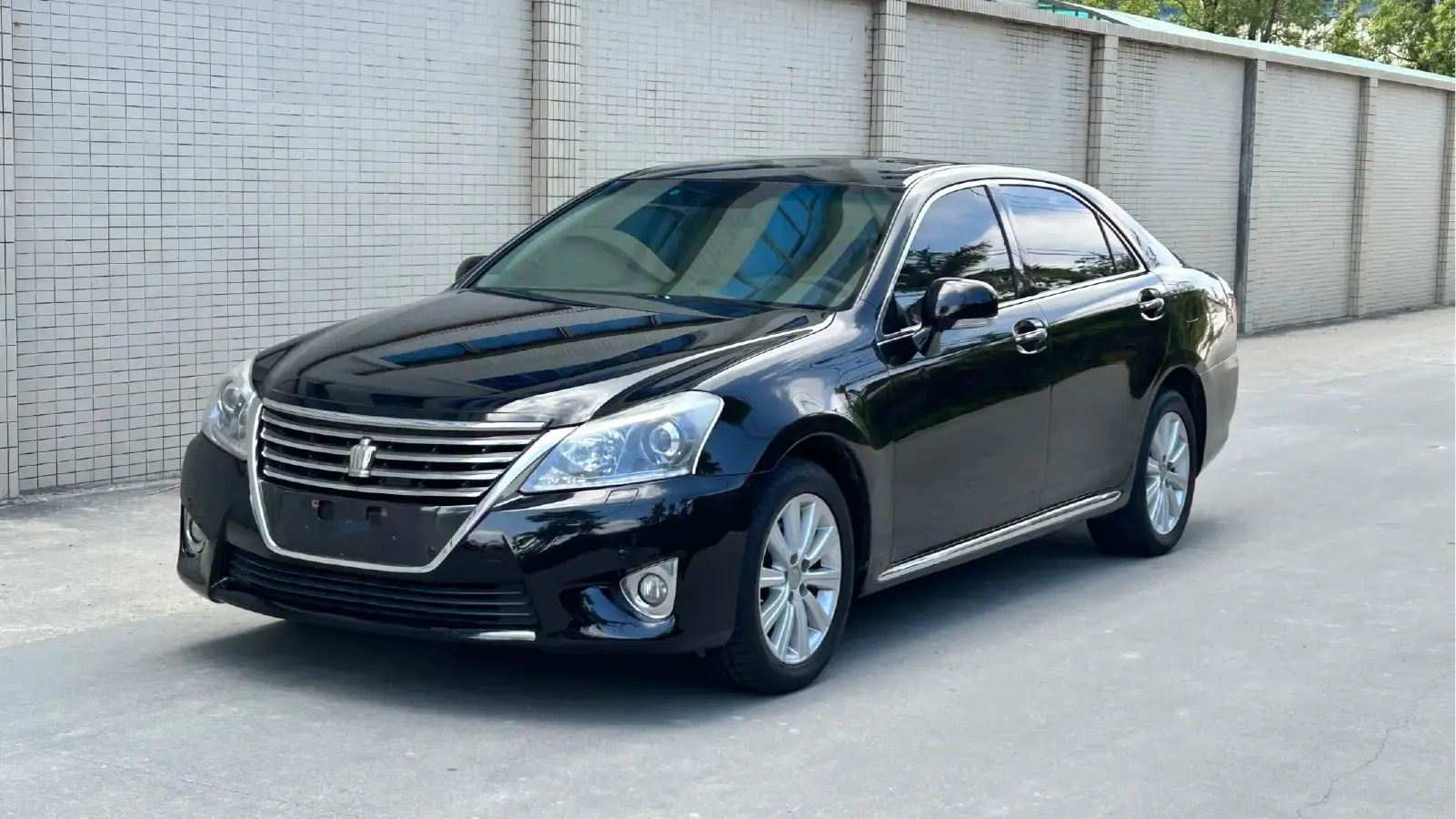 2012 Toyota Crown 2.5L 193HP V6 6AT