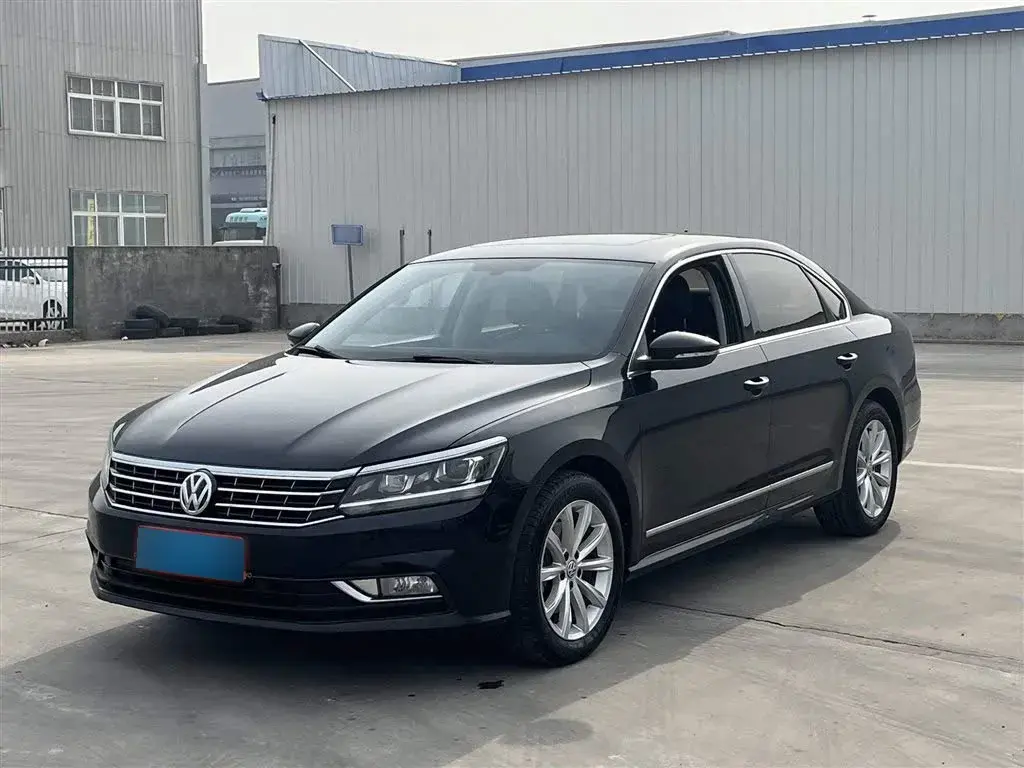 2017 Volkswagen Passat 1.8T 180HP L4 7DCT