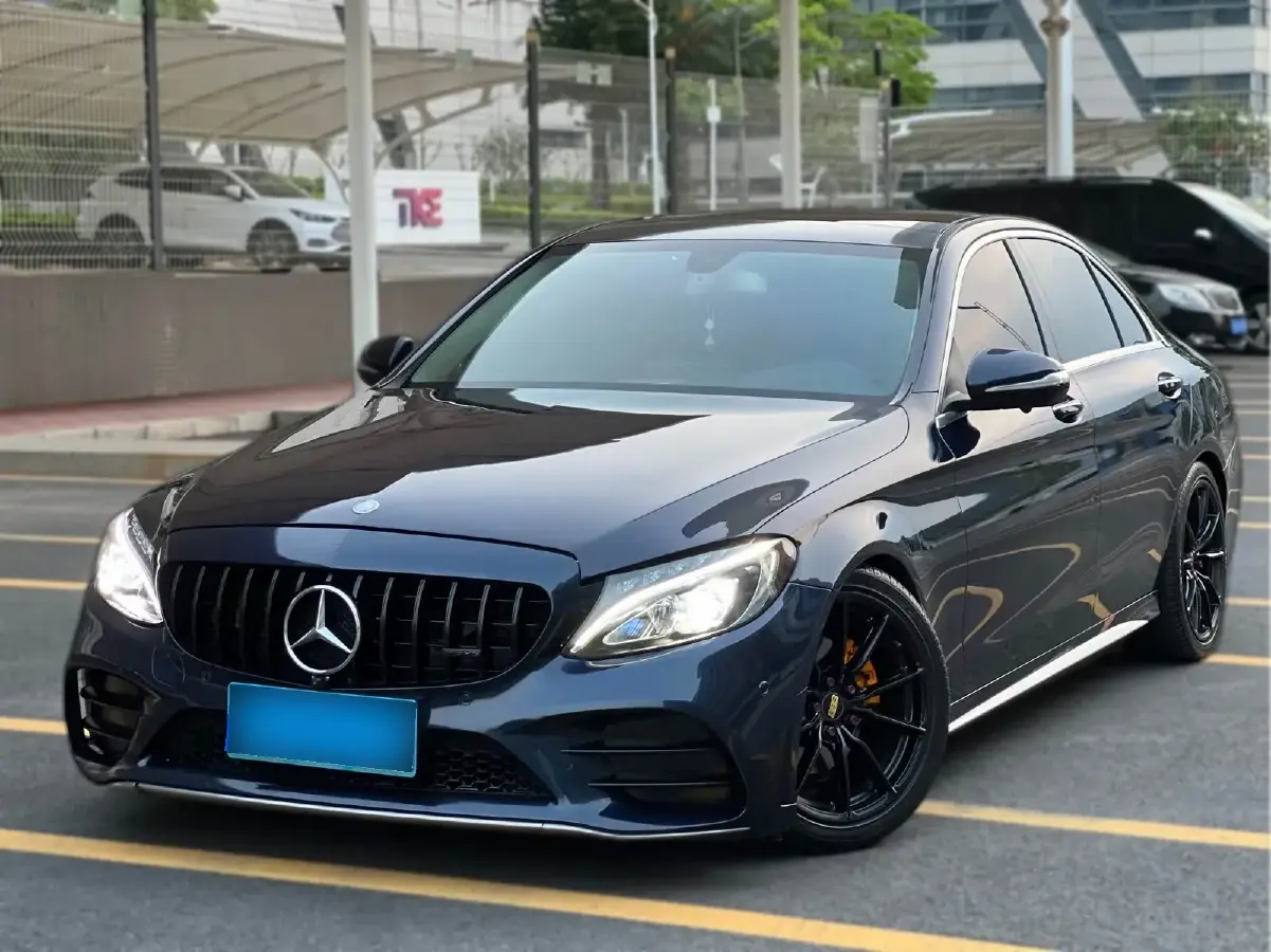 2017 Mercedes-Benz C Class 2.0T 184HP L4 9AT