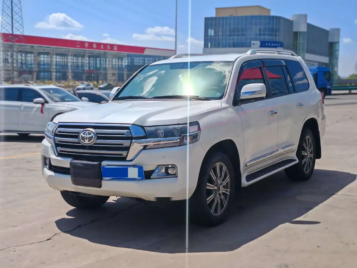 2016 Toyota Land Cruiser 4.0L 275HP V6 5AT