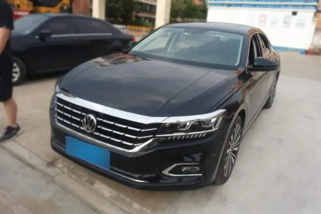 2019 Volkswagen Passat 2.0T 186HP L4 7DCT