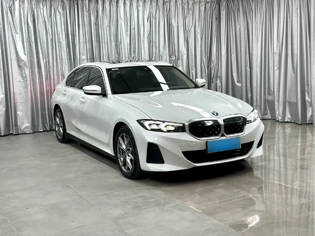 2022 BMW i3 BEV 70KWH