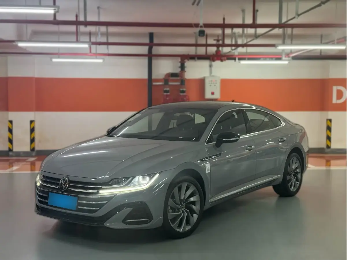 2024 Volkswagen CC 2.0T 220HP L4 7DCT