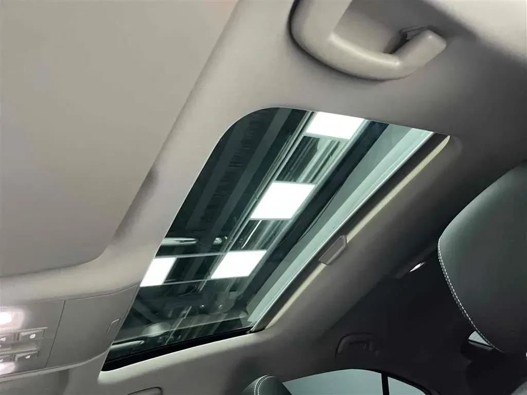 2022 Skoda Superb 1.4T 150HP L4 7DCT,autocango,china used car exporter,china ev exporter,chinese used car exporter,chinese used ev exporter