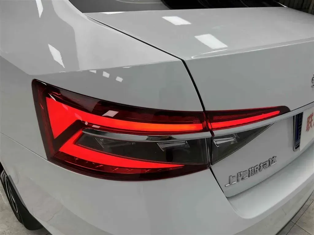 2022 Skoda Superb 1.4T 150HP L4 7DCT,autocango,china used car exporter,china ev exporter,chinese used car exporter,chinese used ev exporter