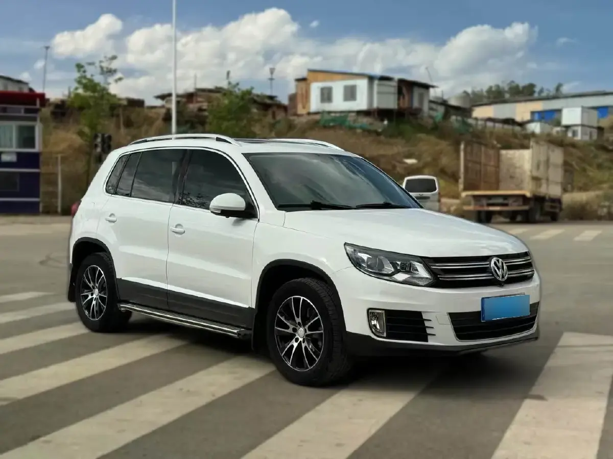 2015 Volkswagen Tiguan 1.8T 160HP L4 6AT