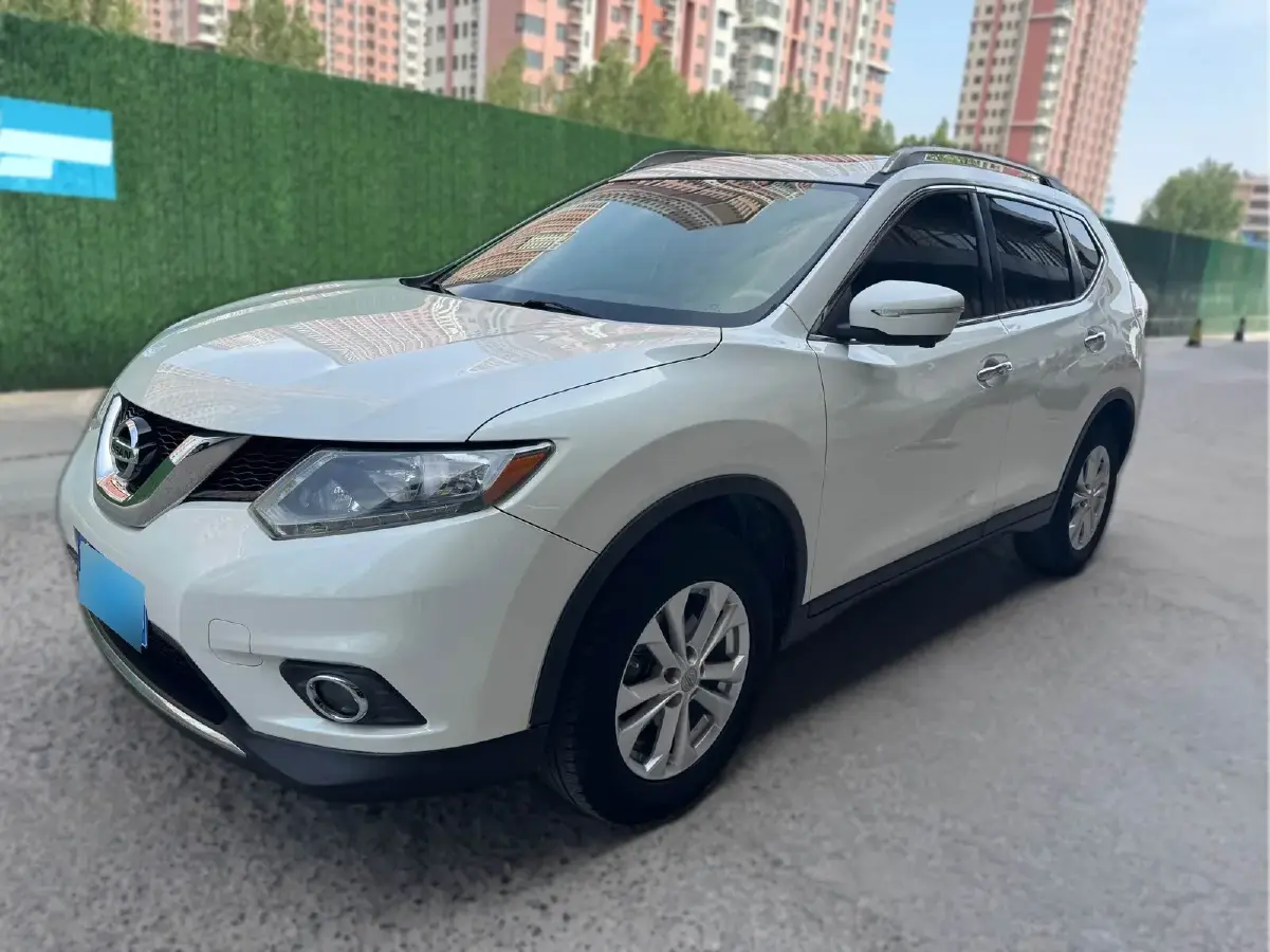 2014 Nissan X-Trail 2.5L 186HP L4 CVT