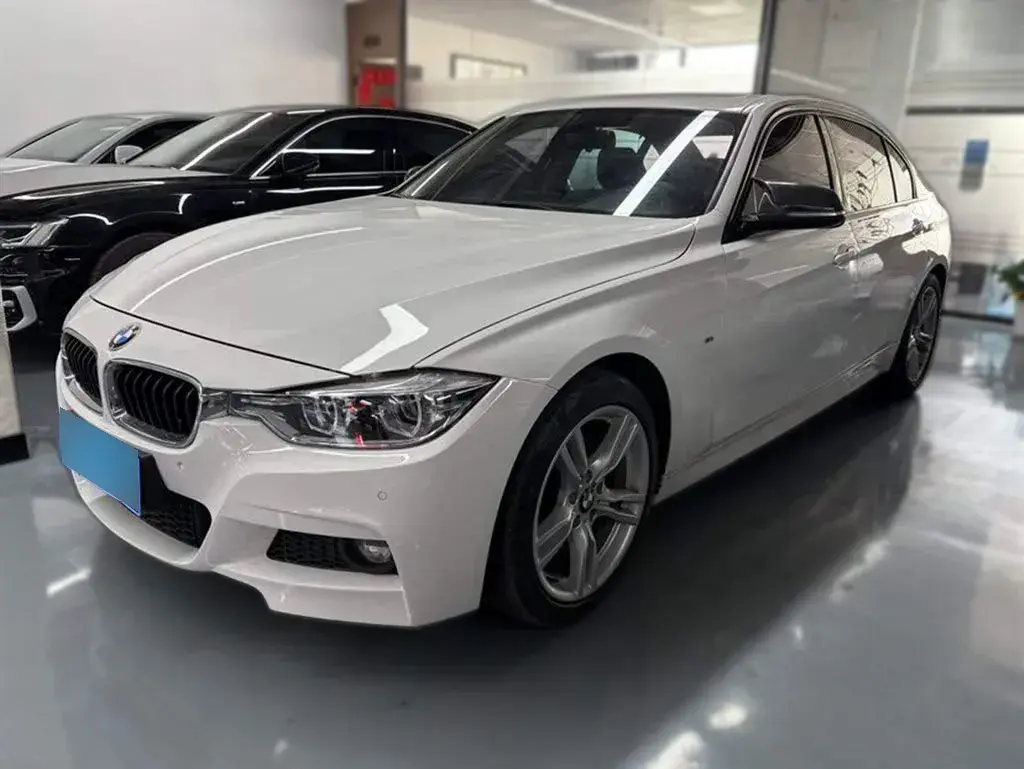2018 BMW 3 Series 2.0T 184HP L4 8AT