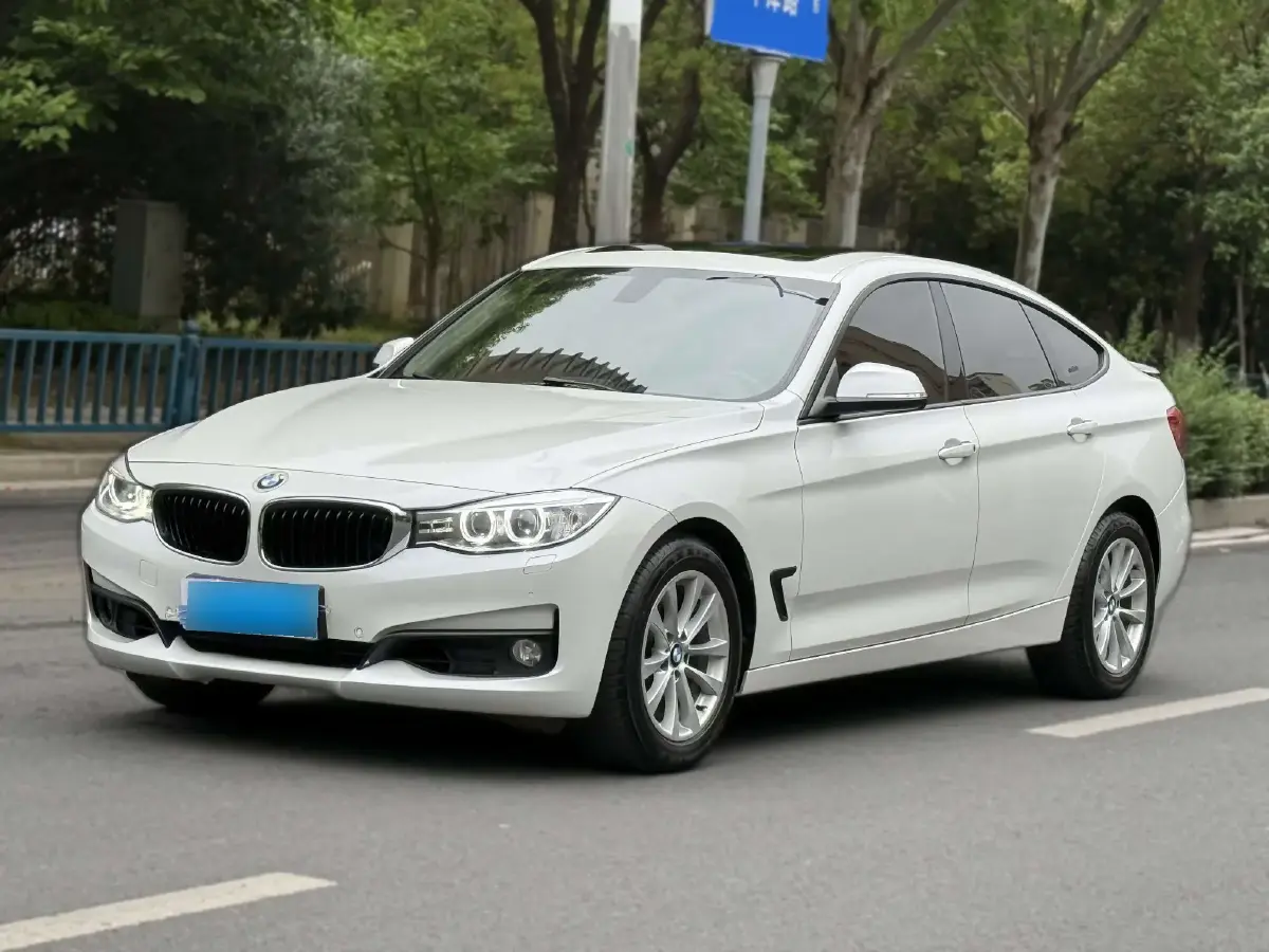 2016 BMW 3 Series GT 2.0T 184HP L4 8AT