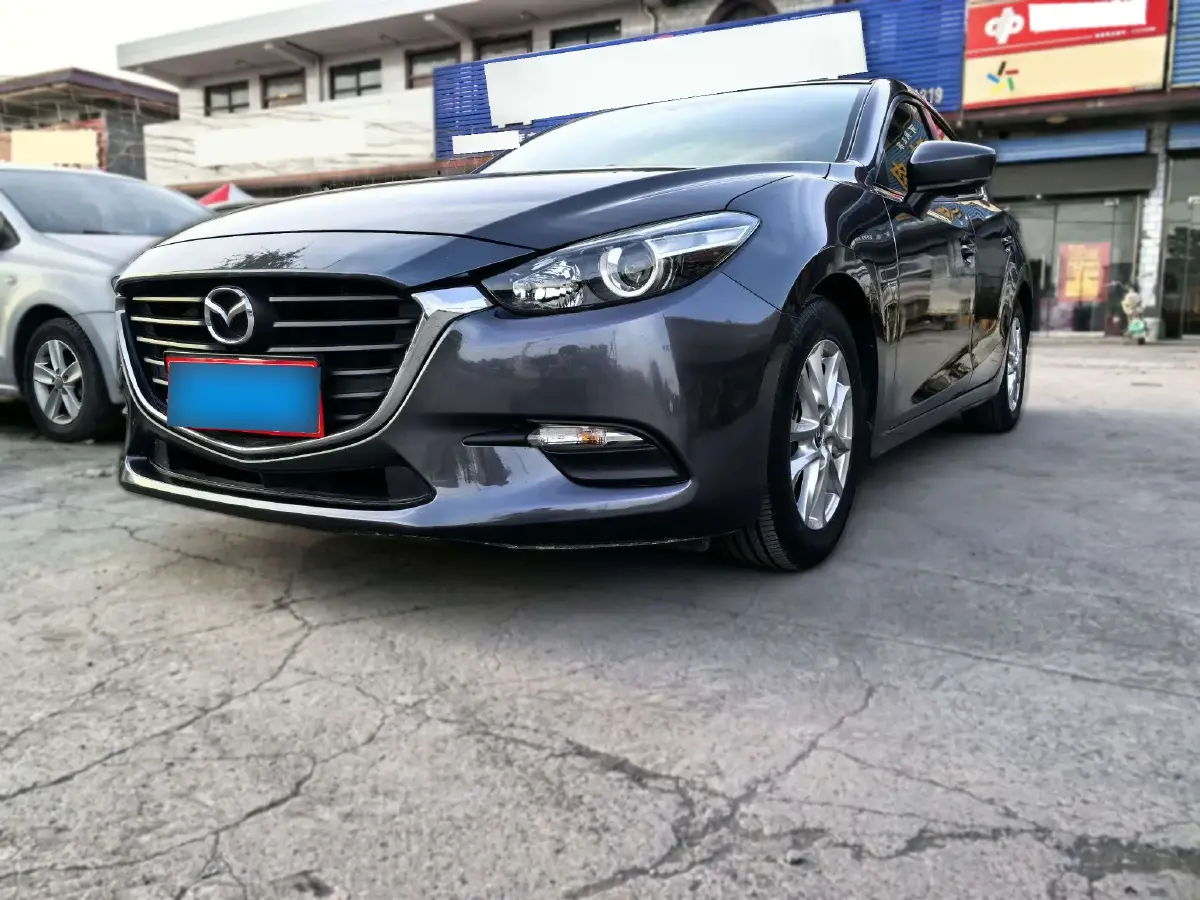 2017 Mazda 3 Axela 1.5L 117HP L4 6AT