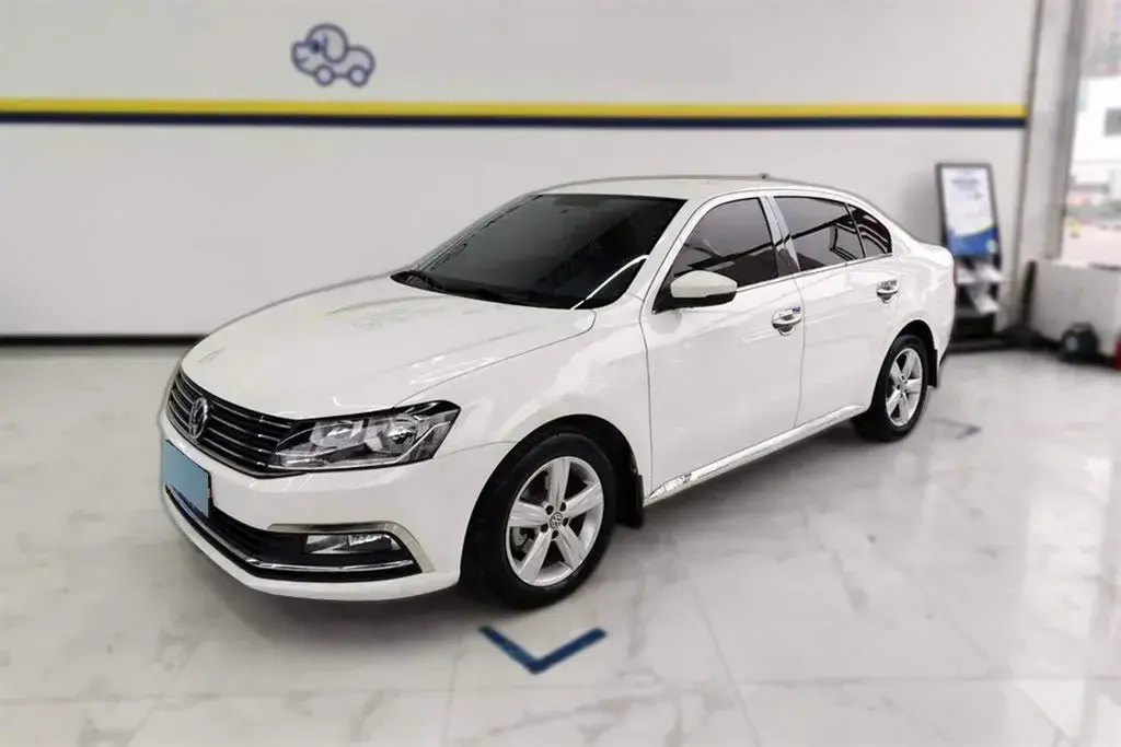 2017 Volkswagen Lavida 1.6L 110HP L4 5MT