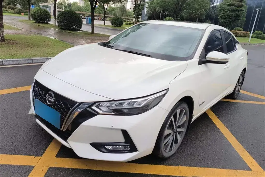 2022 Nissan Sylphy 1.2L 72HP L3 Hybrid