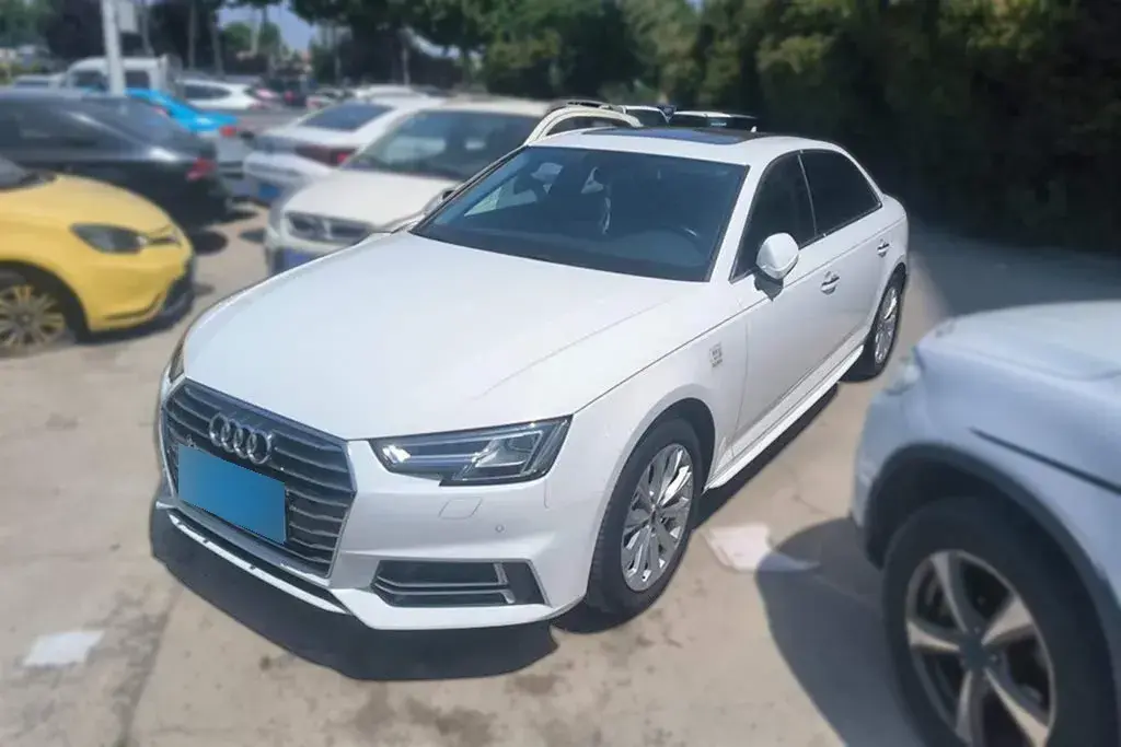 2019 Audi A4L 2.0T 190HP L4 7DCT