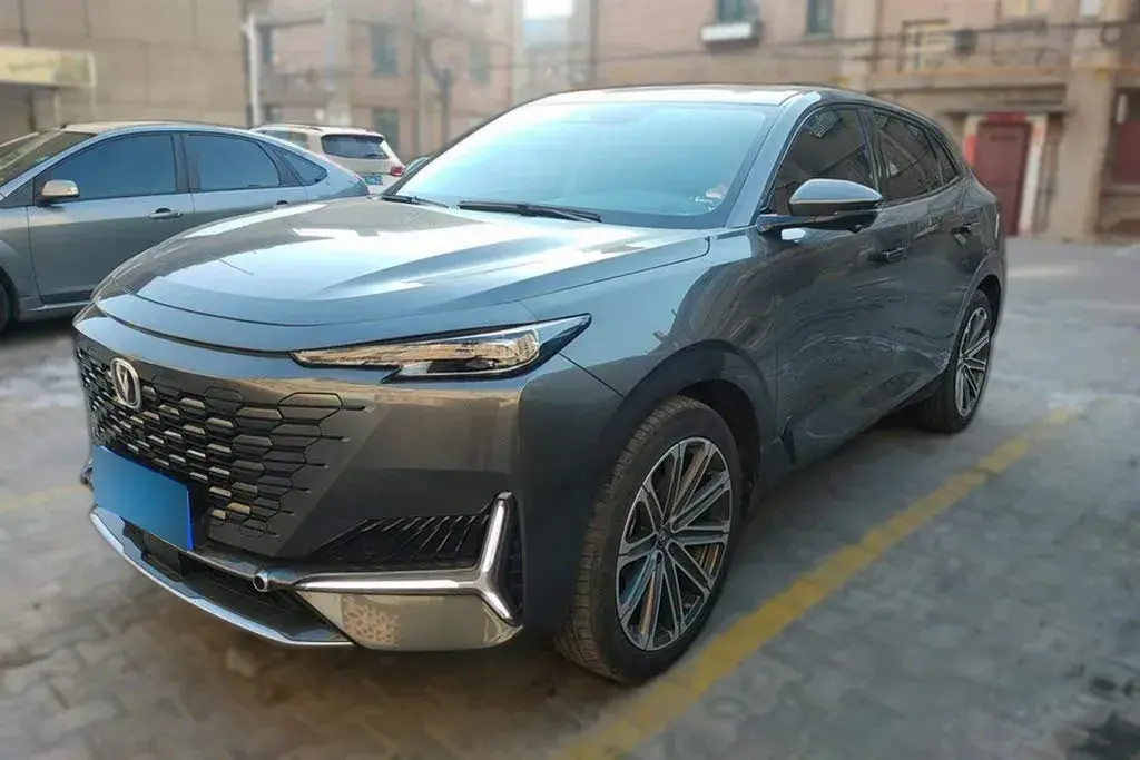 2021 ChangAn UNI-K 2.0T 233HP L4 8AT