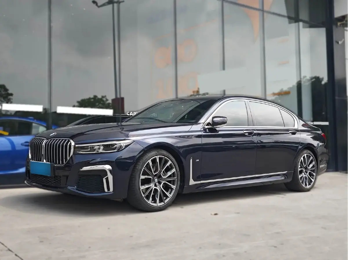 2021 BMW 7 Series 3.0T 340HP L6 8AT