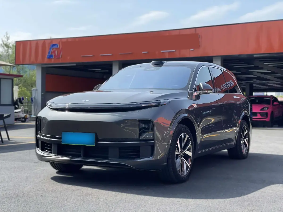 2023 Li L8 Range Extended 154HP REEV 40.9KWH