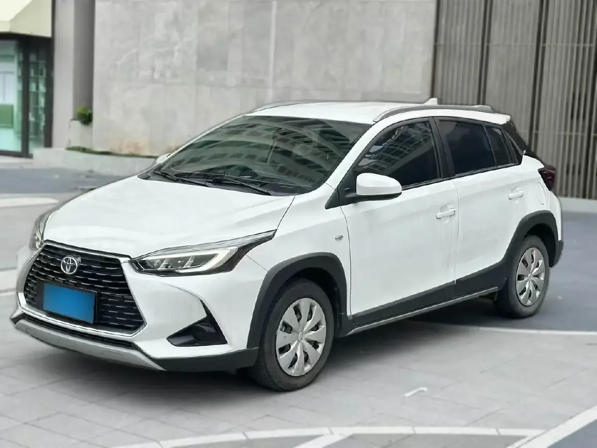 2021 Toyota Yaris L 1.5L 112HP L4 CVT