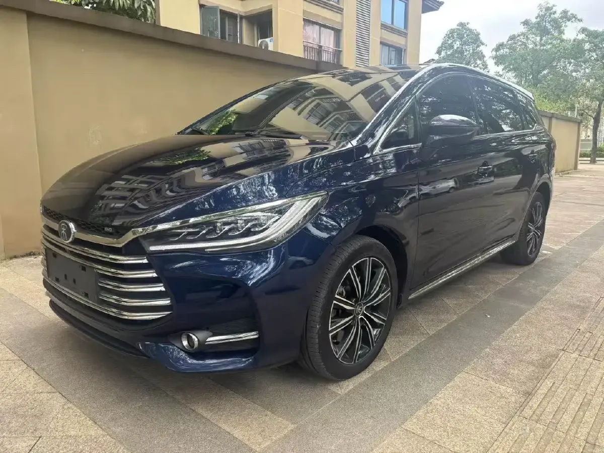 2019 BYD Song MAX 1.5T 160HP L4 6DCT PHEV 15.98KWH