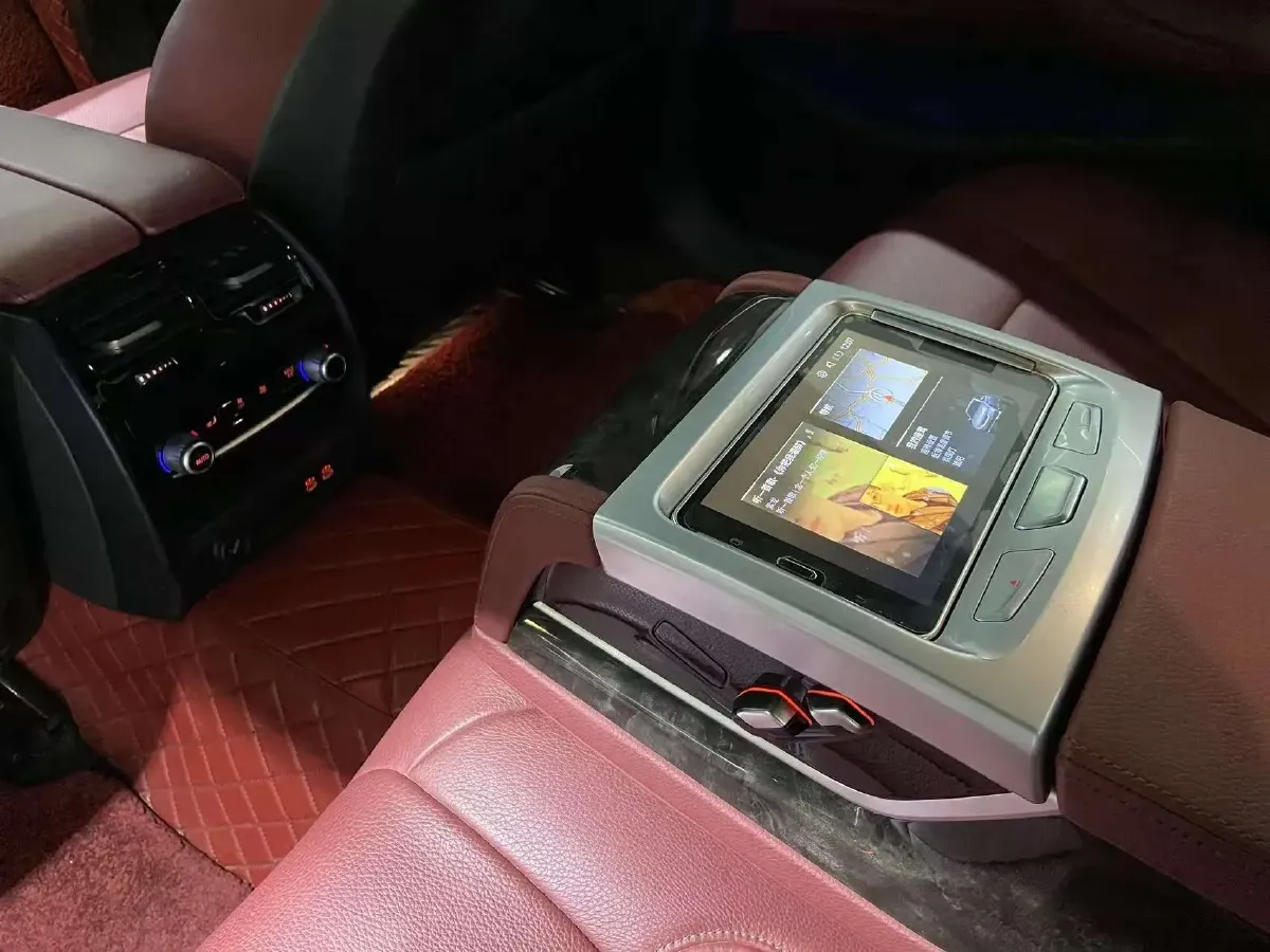 2020 BMW 5 Series 2.0T 252HP L4 8AT,autocango,china used car exporter,china ev exporter,chinese used car exporter,chinese used ev exporter