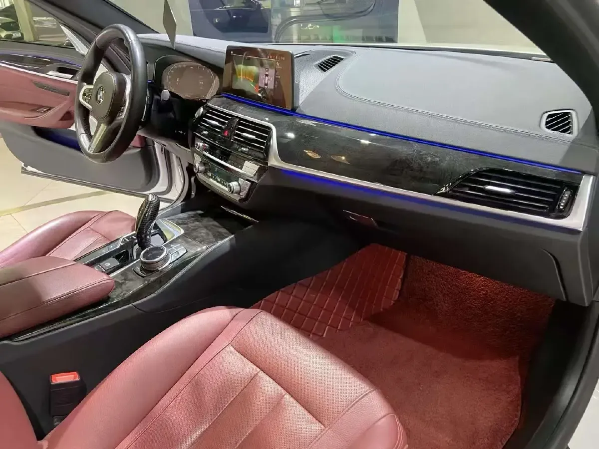 2020 BMW 5 Series 2.0T 252HP L4 8AT,autocango,china used car exporter,china ev exporter,chinese used car exporter,chinese used ev exporter