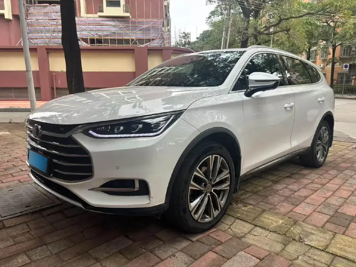 2018 BYD Tang 2.0T 205HP L4 6AT