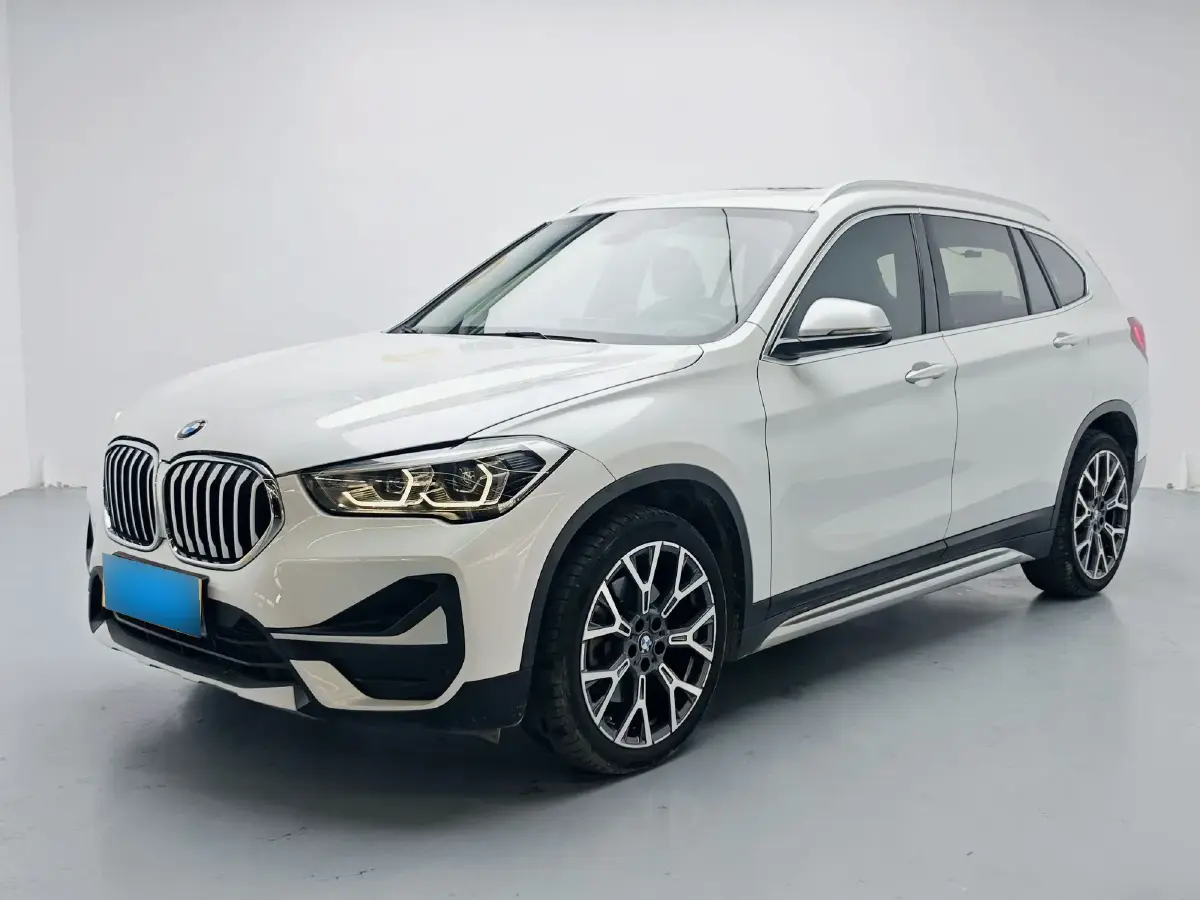 2021 BMW X1 2.0T 192HP L4 8AT