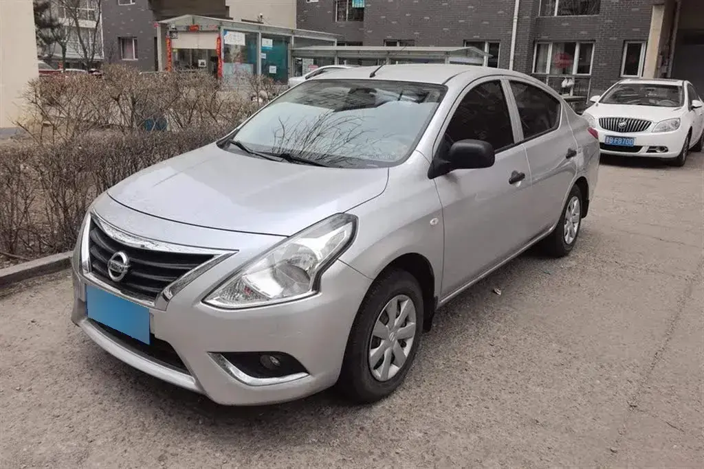 2014 Nissan Sunny 1.5L 112HP L4 5MT