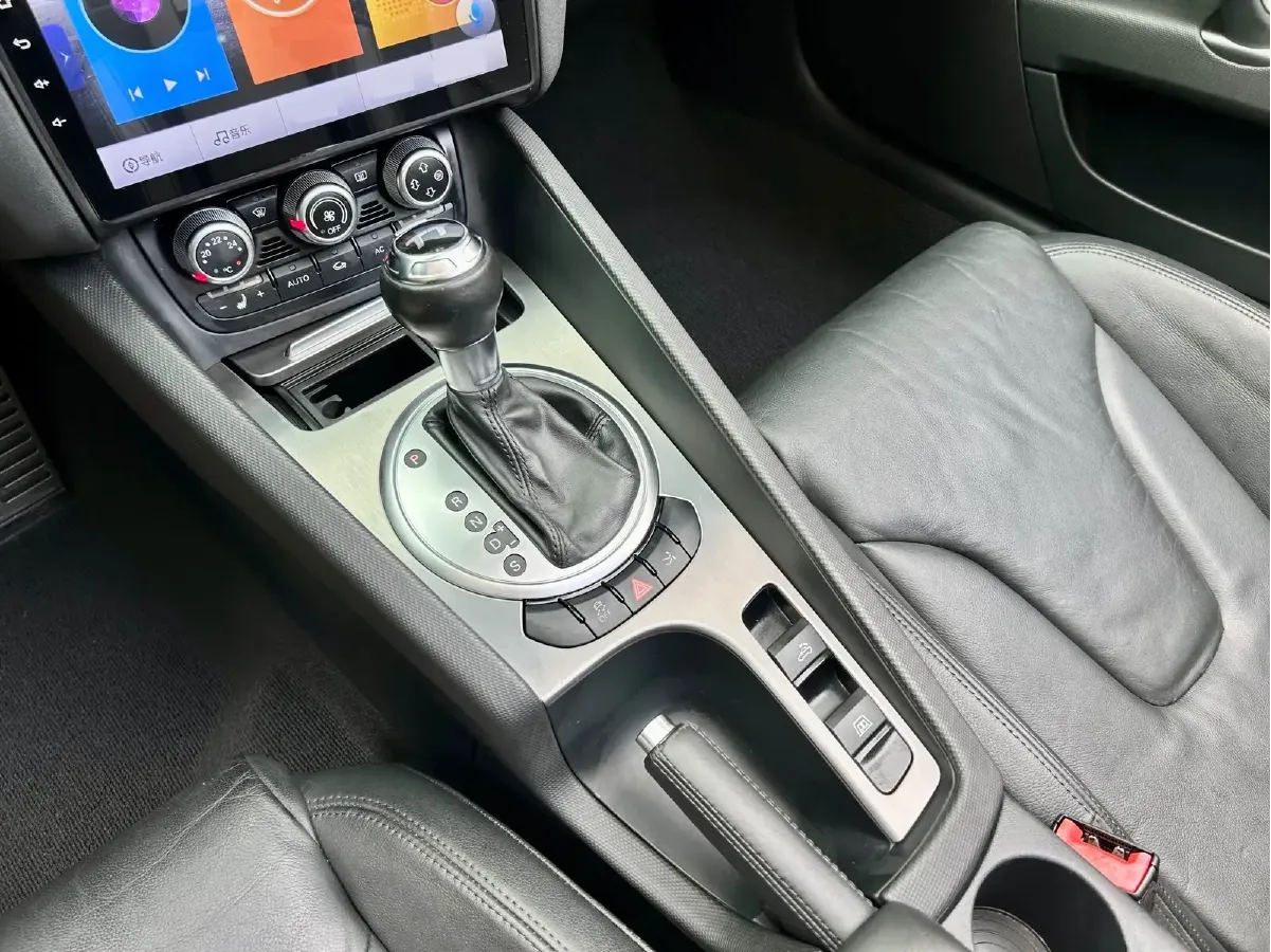 2011 Audi TT 2.0T 211HP L4 6DCT,autocango,china used car exporter,china ev exporter,chinese used car exporter,chinese used ev exporter