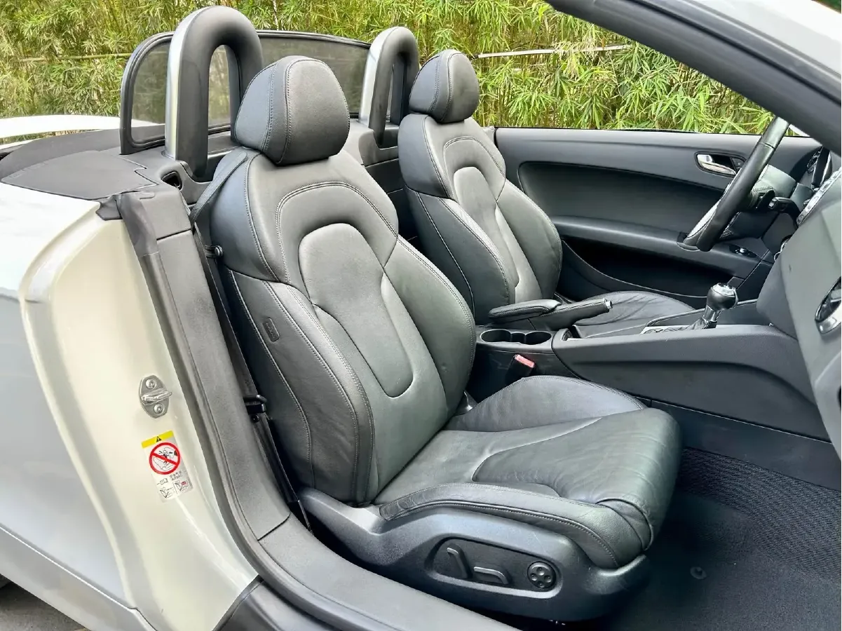 2011 Audi TT 2.0T 211HP L4 6DCT,autocango,china used car exporter,china ev exporter,chinese used car exporter,chinese used ev exporter